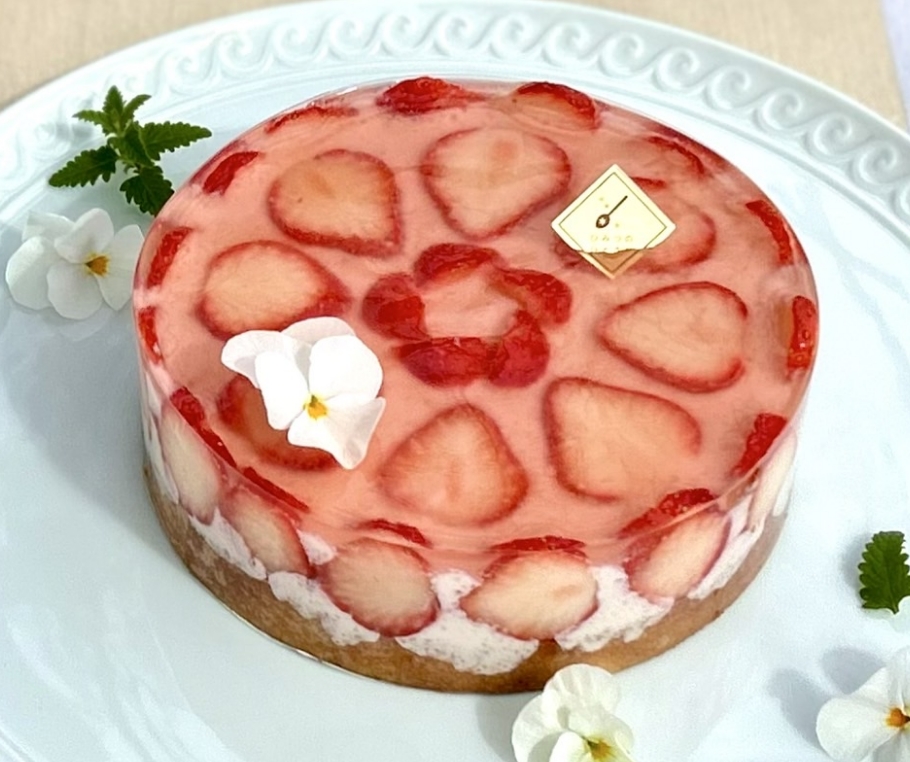 苺のムースケーキ